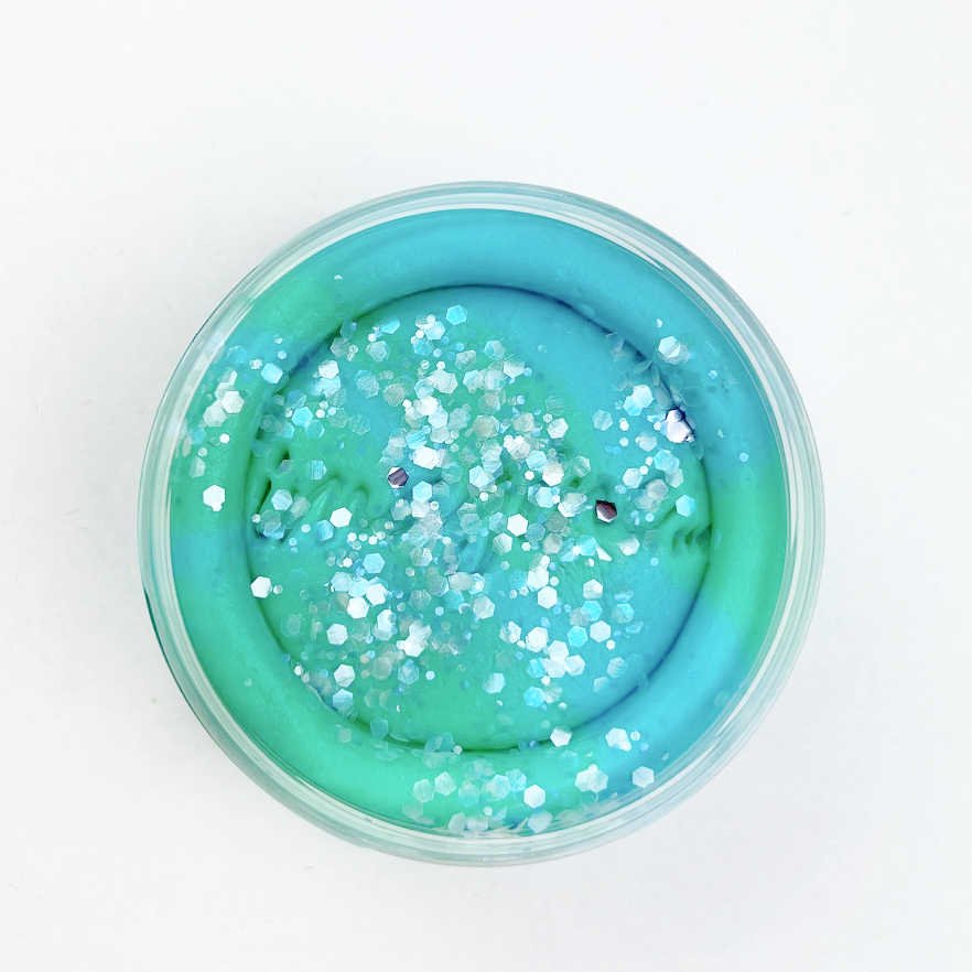 Mermaid shimmer dutch dough